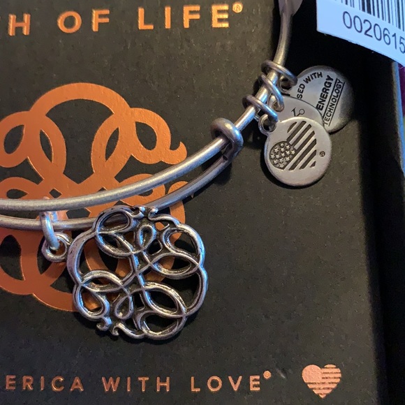 Bracelet - Picture 2 of 4